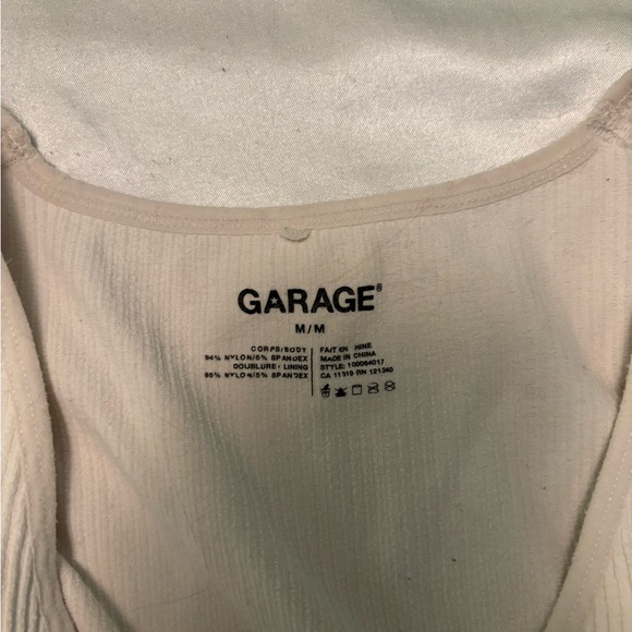 Garage white ribbed cropped tank top - Picture 5 of 5
